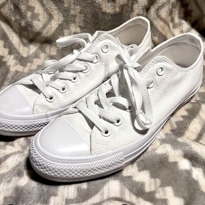 Converse - Size 8